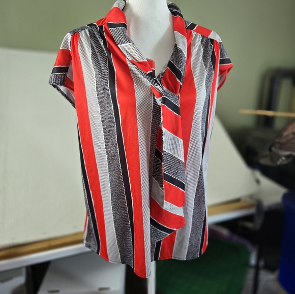 turn on Tops - Women's Blouse w/ Scarf Turn On Stiped Size 40 Euro Likely U.S. Large